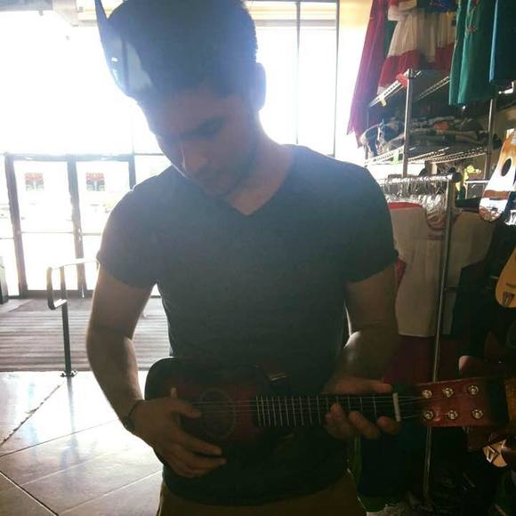 Meet your Posher, Antonio - Picture 1 of 1